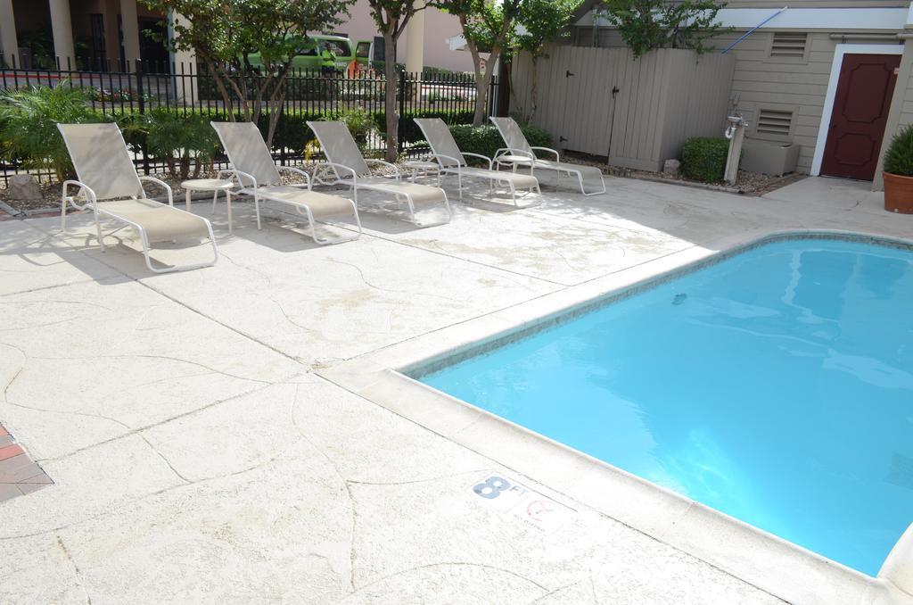 Aparthotel Moody Manor Houston Zewnętrze zdjęcie